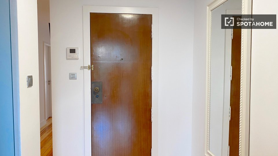 Apartment Lisbon, 2 beds — photo 60