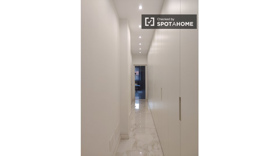 Apartment Milan, 2 beds — photo 25