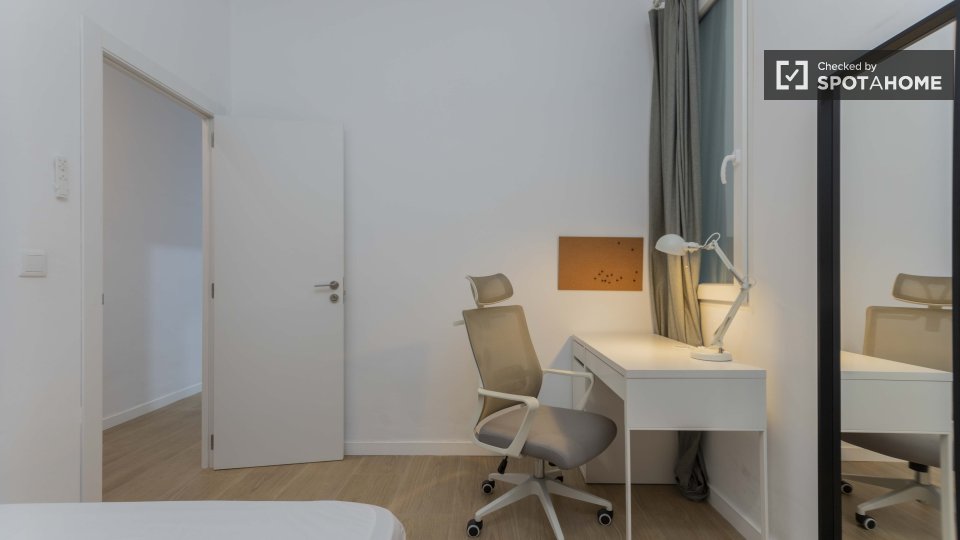 Double room Valencia, 5 beds — photo 9