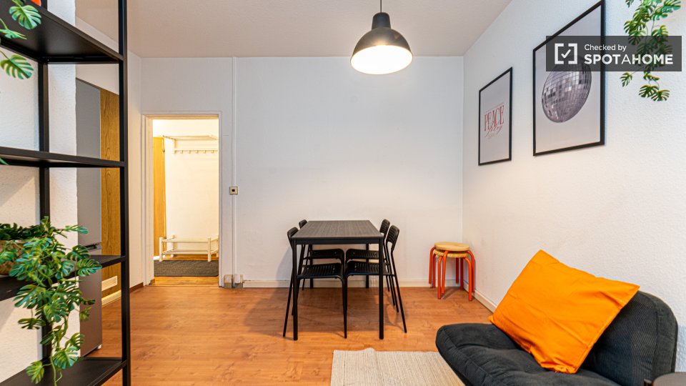 Double room Berlin, 7 beds, 115m² — photo 7