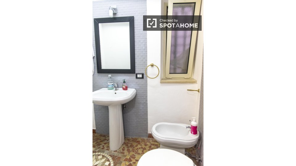 Apartment Rome, 1 bed — photo 8