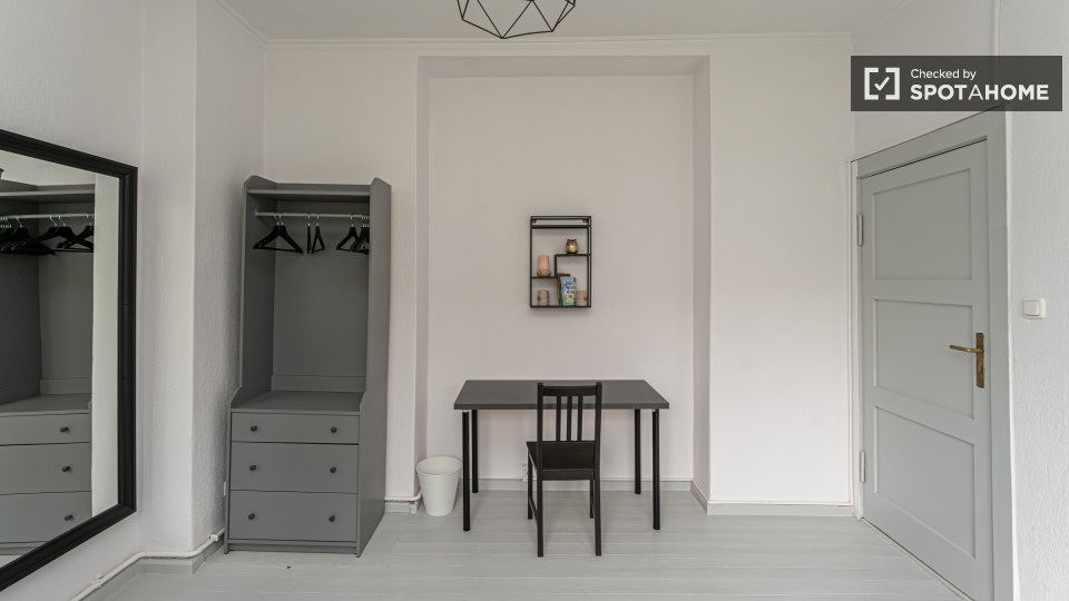 Double room Berlin, 3 beds, 61m² — photo 5