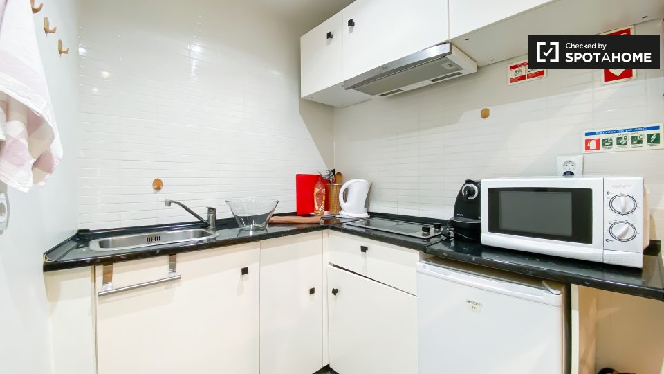 Apartment mono Lisbon — photo 9