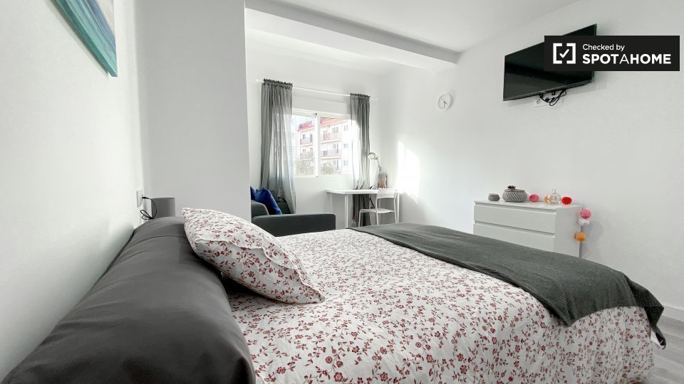 Double room Valencia, 4 beds, 65m² — photo 7