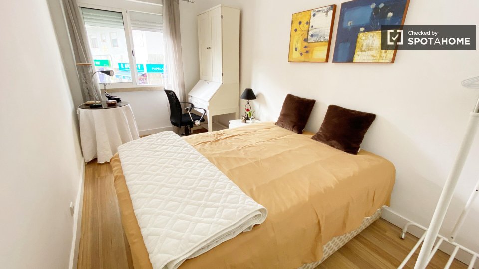 Apartment Lisbon, 2 beds — photo 33