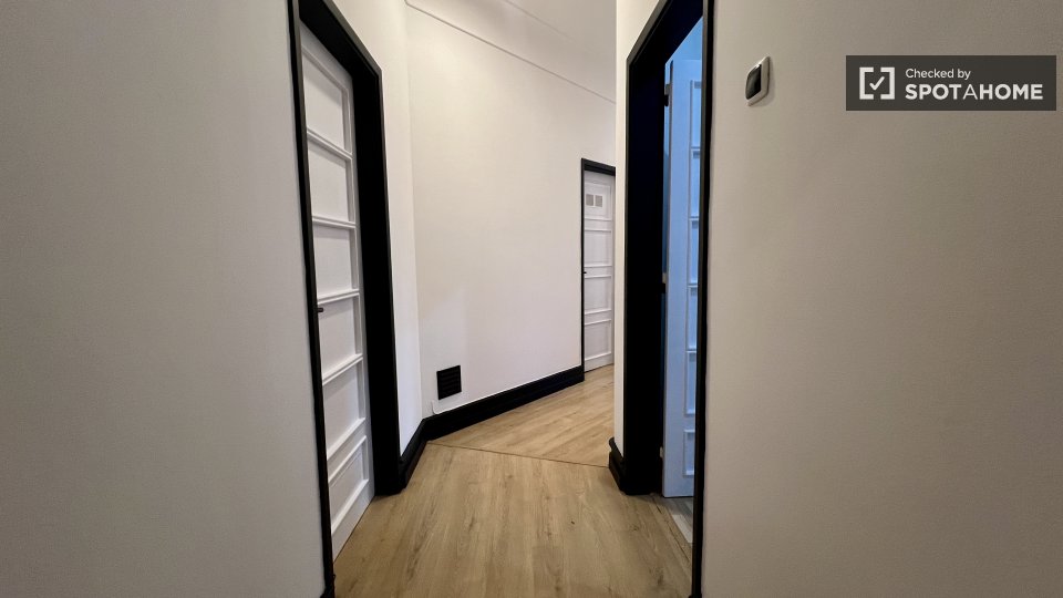 Double room Lisbon, 5 beds — photo 57