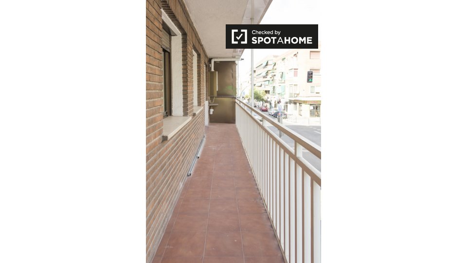 Double room Madrid, 5 beds, 120m² — photo 13