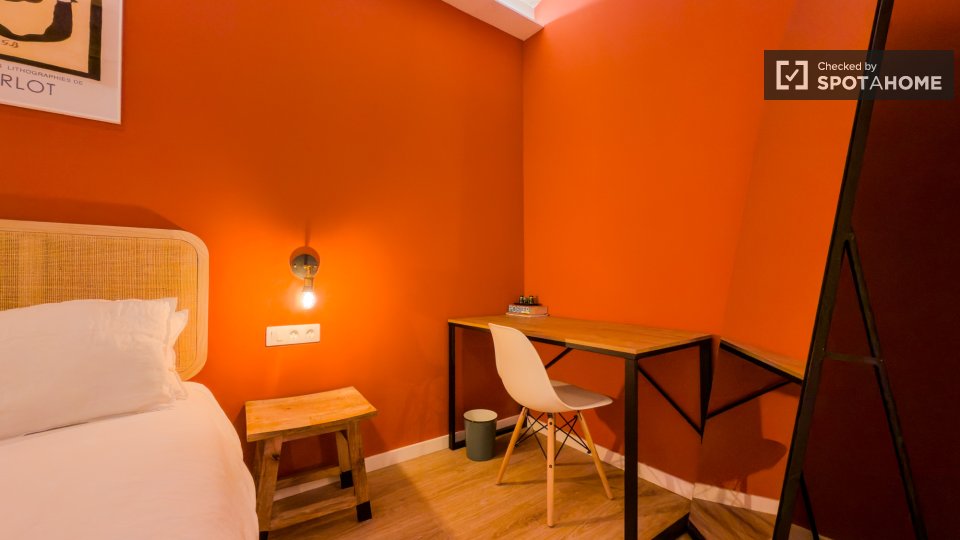 Habitación doble Barcelona, 4 habitaciones — foto 4