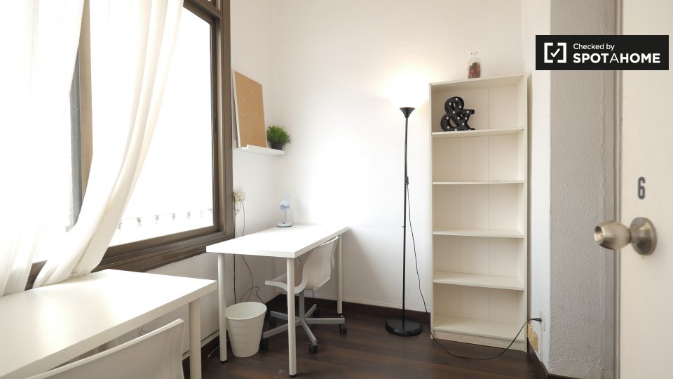 Double room Barcelona, 6 beds, 180m² — photo 39