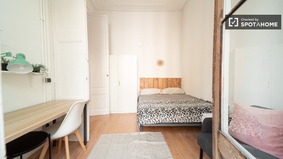 Camera doppia Barcellona, 9 camere, 250m² — foto 24