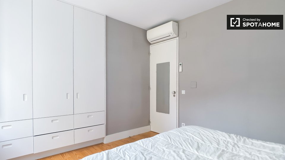 Apartment Lisbon, 1 bed, 90m² — photo 5