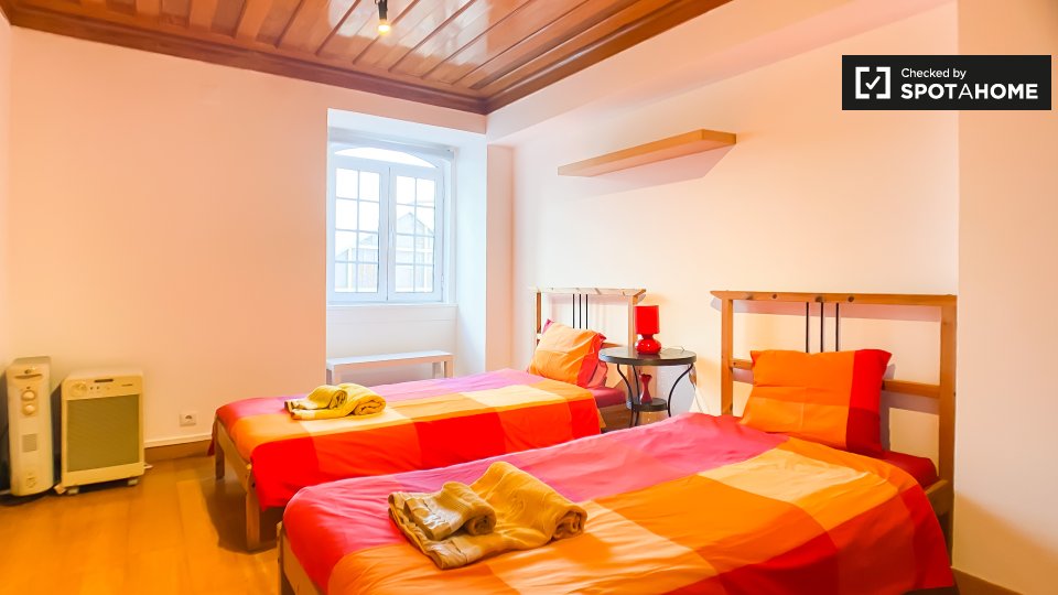 Apartment Lisbon, 2 beds, 65m² — photo 10