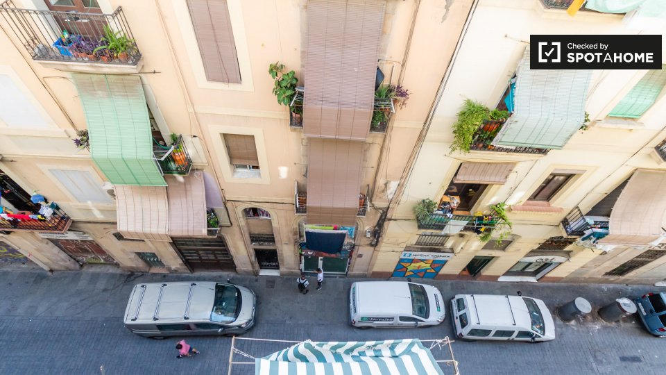 Double room Barcelona, 6 beds — photo 18
