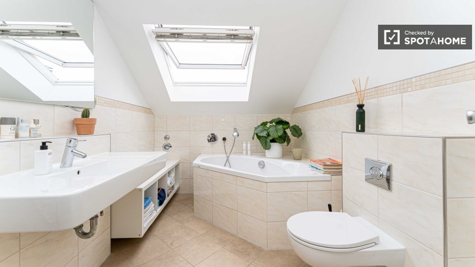 Apartment Berlin, 1 bed, 75m² — photo 42