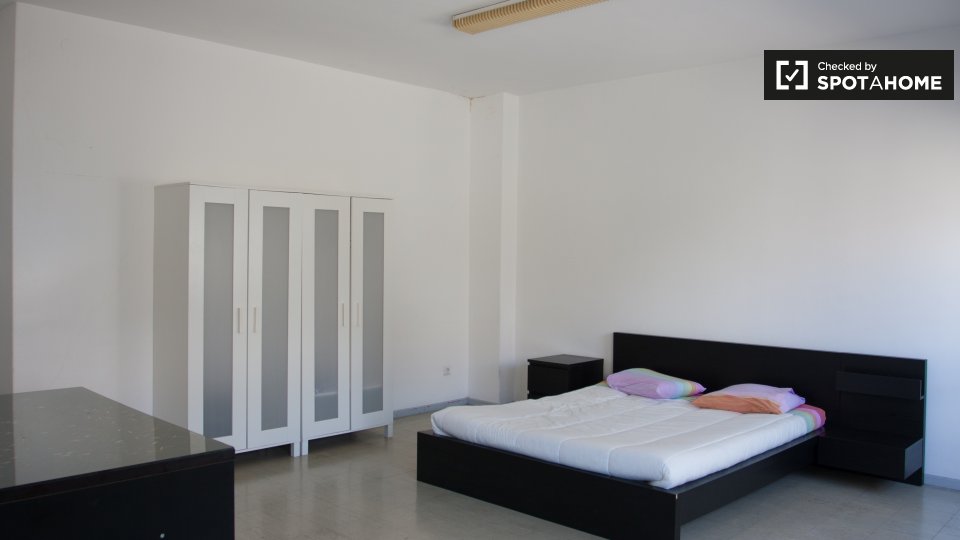 Double room Porto, 9 beds, 285m² — photo 16