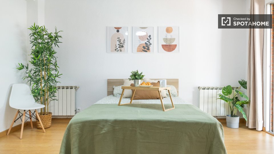 Chambre double Madrid, 4 chambres — photo 46