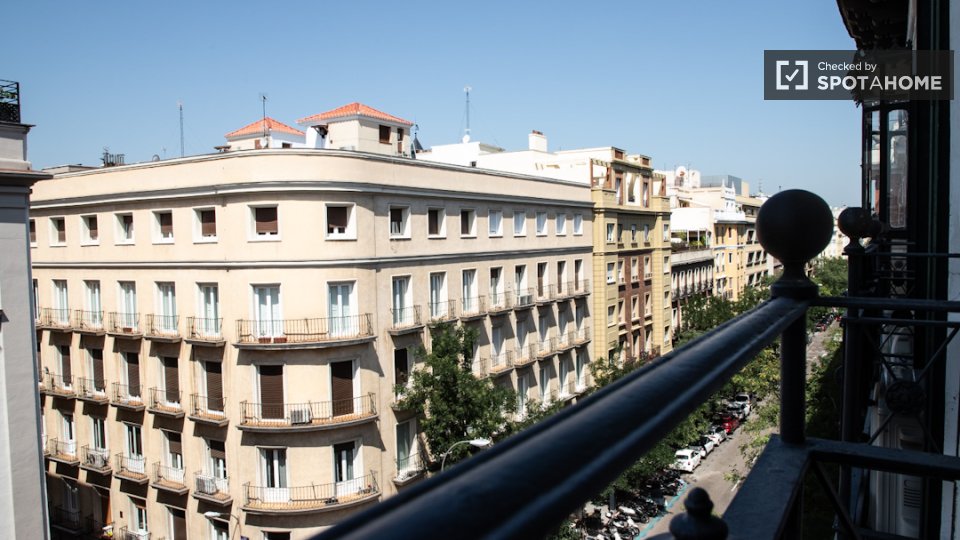 Double room Madrid, 7 beds — photo 1