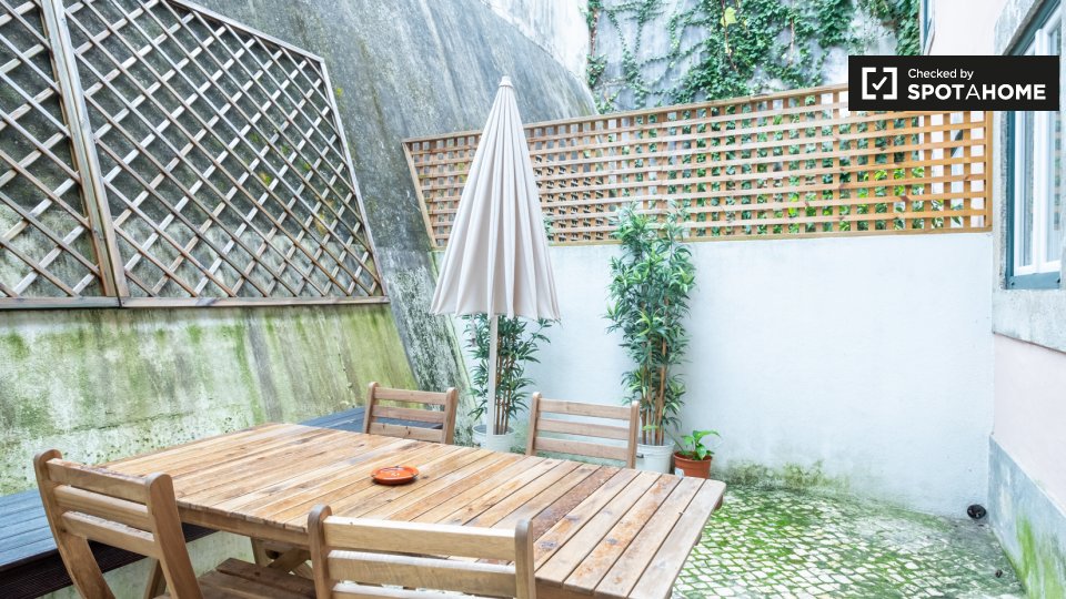 Apartment Lisbon, 1 bed — photo 13
