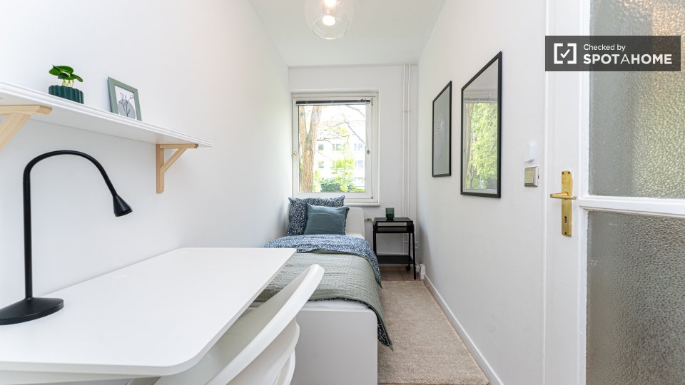 Double room Berlin, 5 beds, 59m² — photo 11