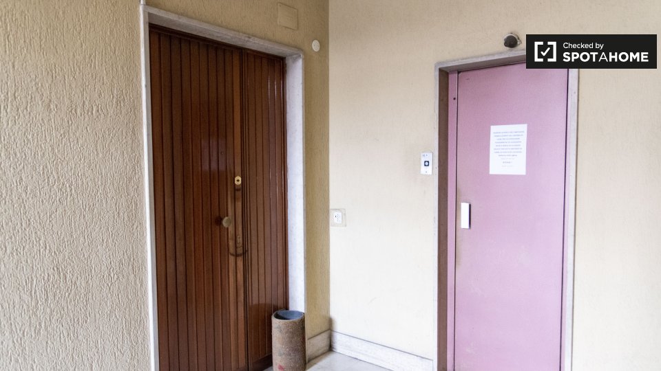 Double room Rome, 2 beds, 65m² — photo 21