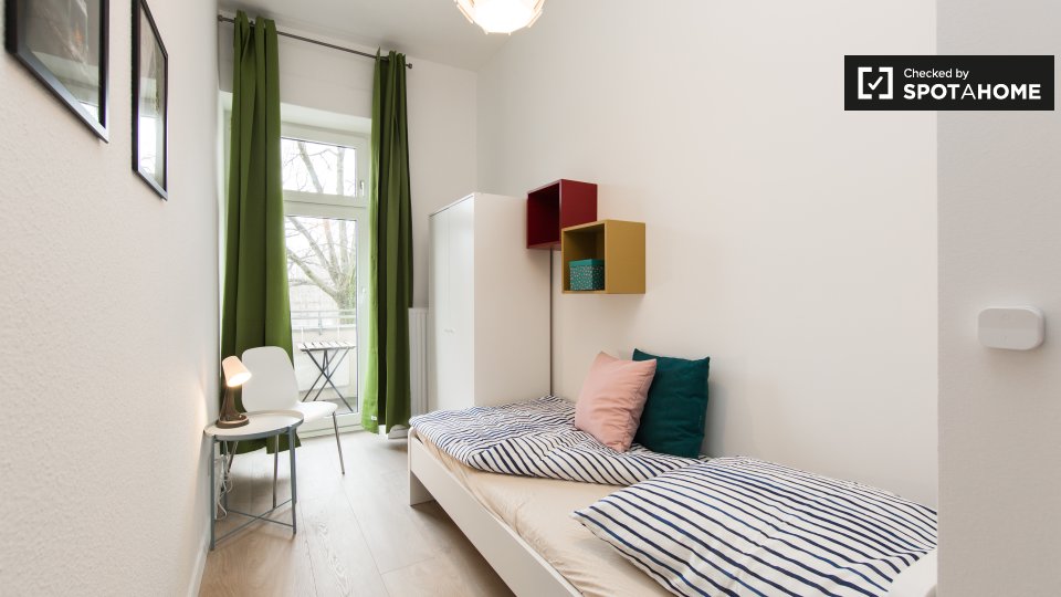 Double room Berlin, 5 beds — photo 1
