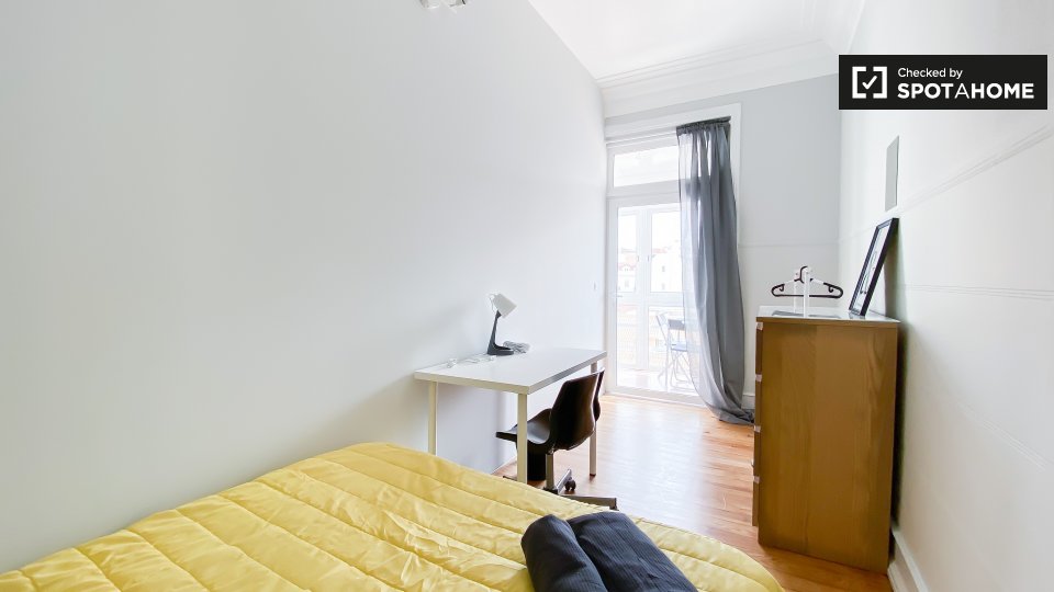Double room Lisbon, 7 beds, 130m² — photo 8