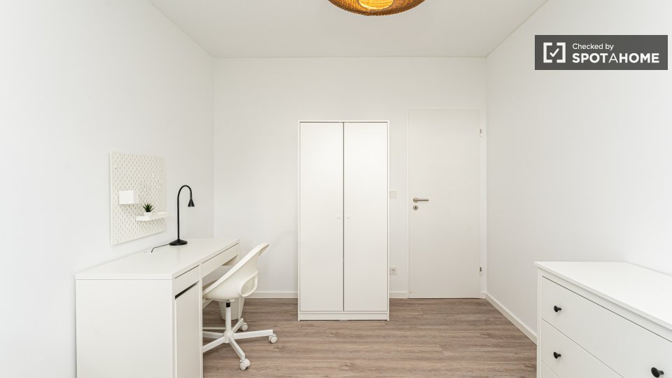 Double room Berlin, 4 beds, 60m² — photo 5