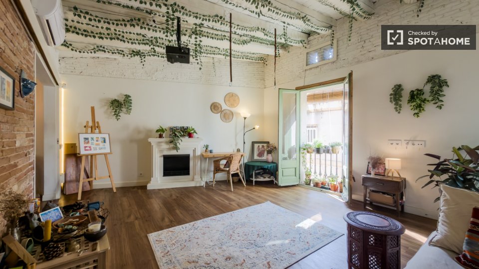 Double room Barcelona, 2 beds — photo 8