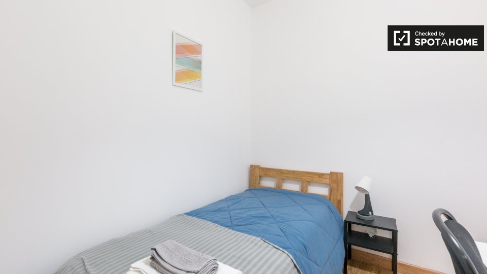 Double room Lisbon, 6 beds, 120m² — photo 3