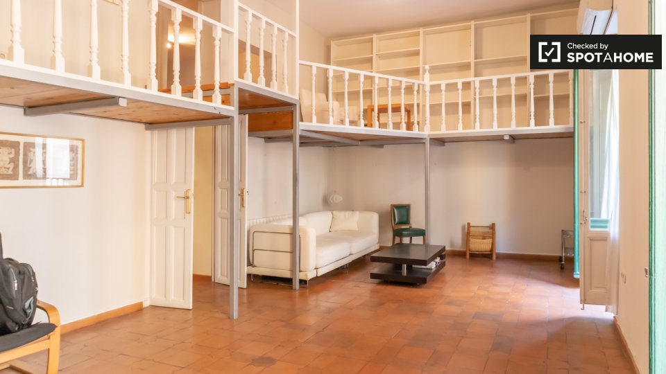 Apartment Madrid, 1 bed, 99m² — photo 1