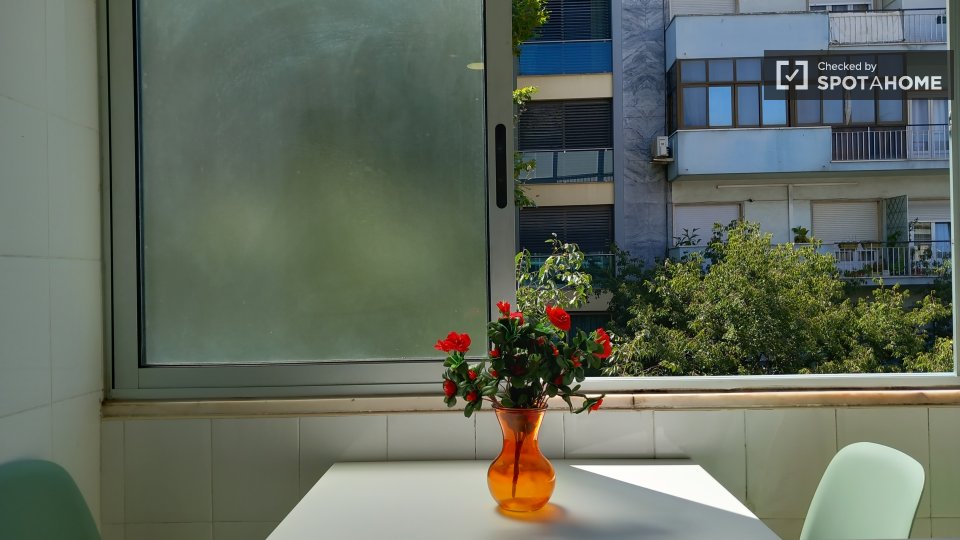 Double room Lisbon, 2 beds, 60m² — photo 6