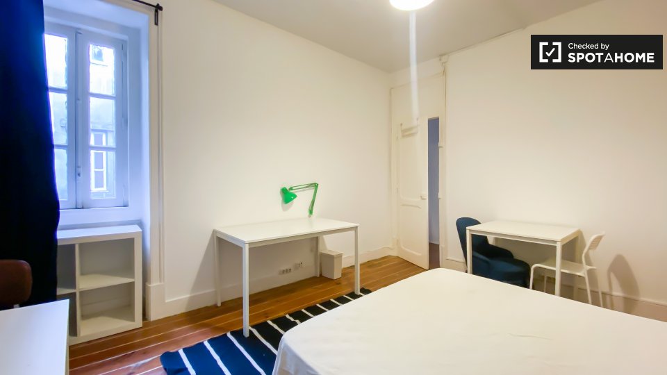 Double room Lisbon, 8 beds, 220m² — photo 1