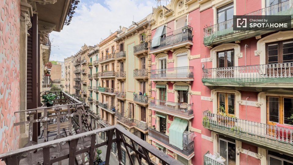 Apartment Barcelona, 2 beds, 74m² — photo 33