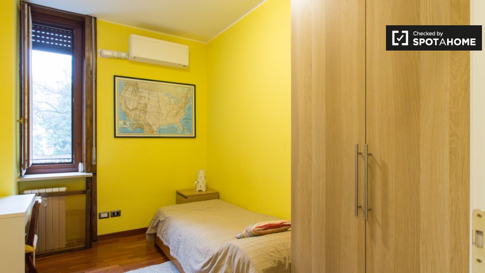 Double room Milan, 4 beds — photo 19