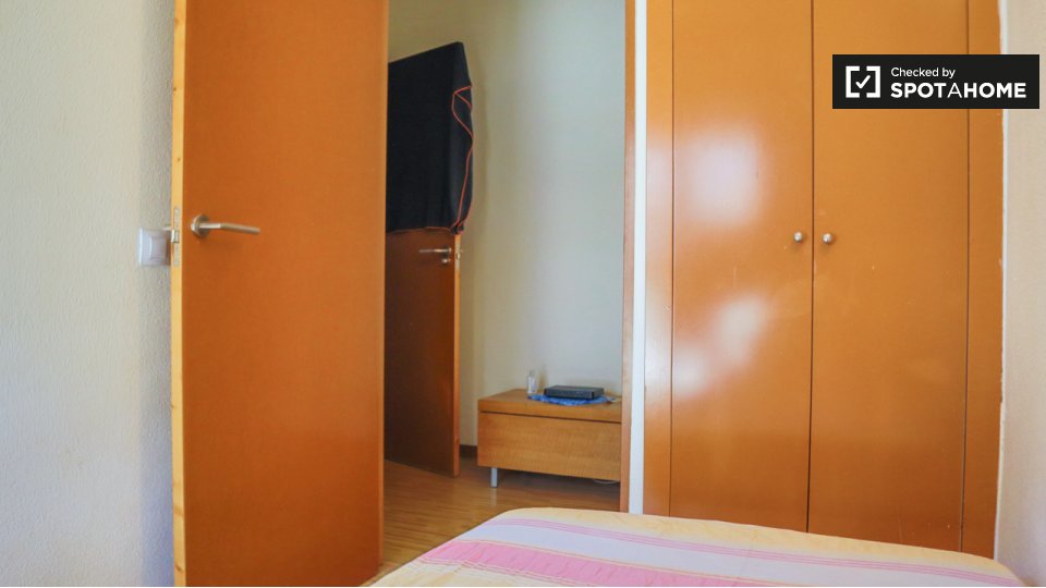 Chambre double Madrid, 3 chambres — photo 8