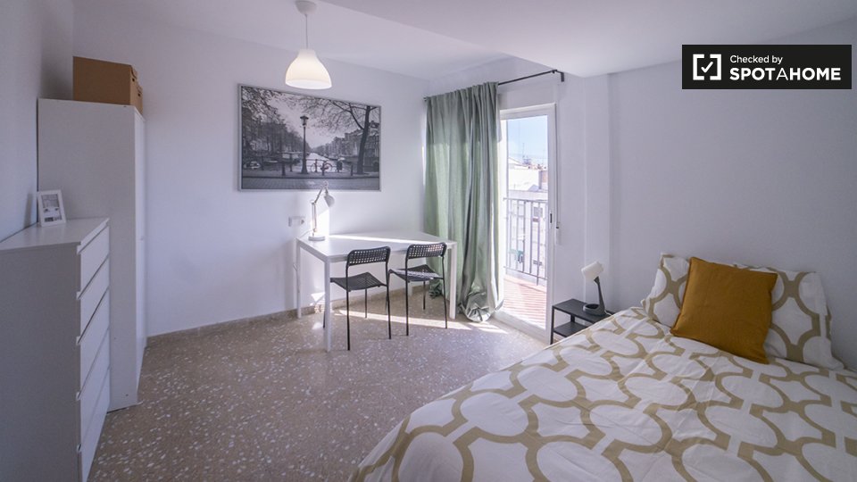 Double room Valencia, 6 beds — photo 1