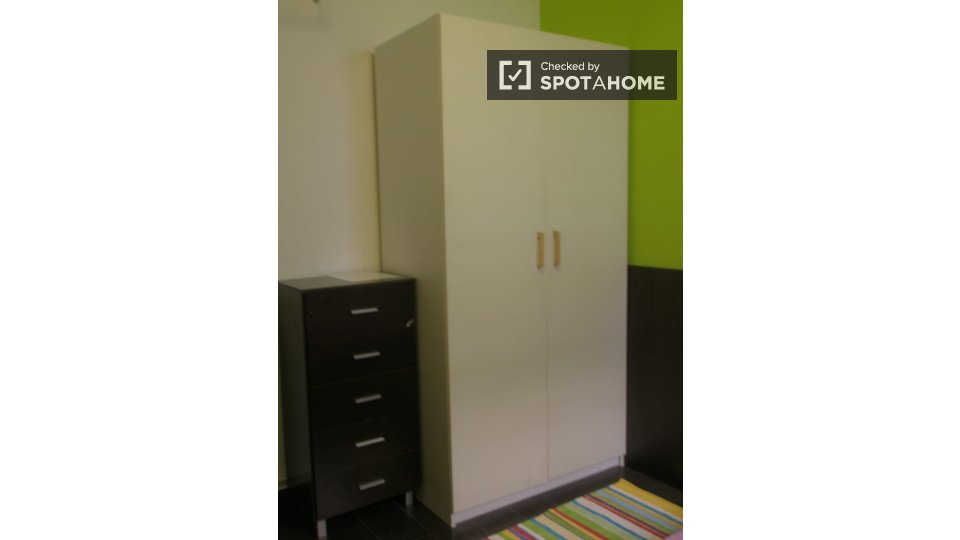 Double room Madrid, 4 beds, 80m² — photo 14