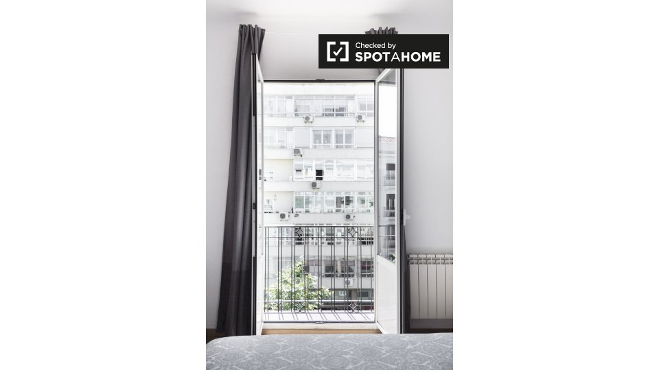 Double room Madrid, 4 beds — photo 4