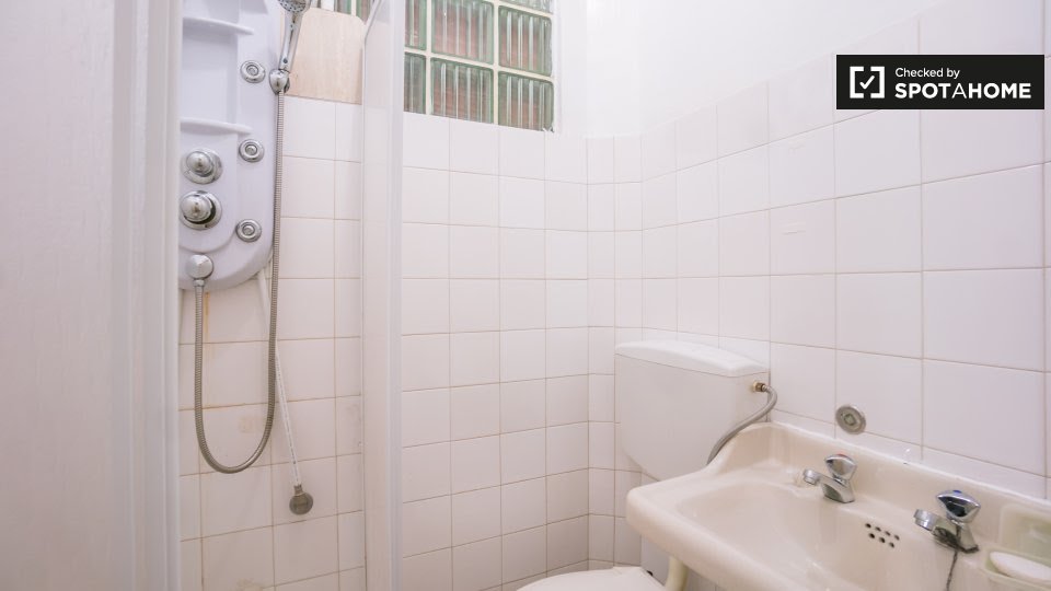Double room Lisbon, 7 beds, 100m² — photo 19