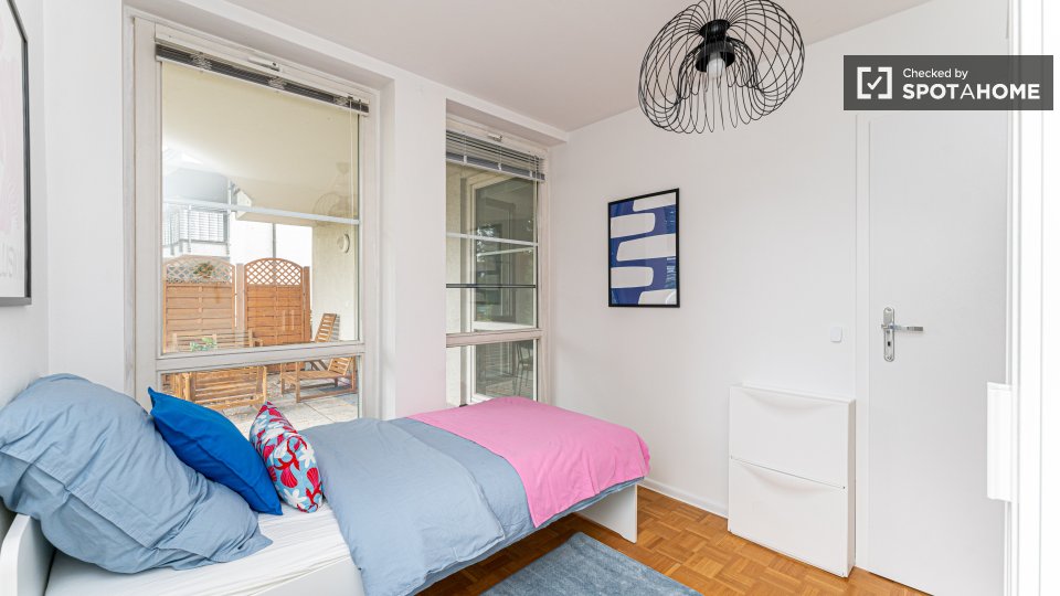 Double room Berlin, 14 beds, 232m² — photo 2