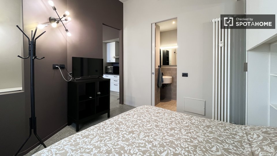 Apartment Milan, 1 bed — photo 10