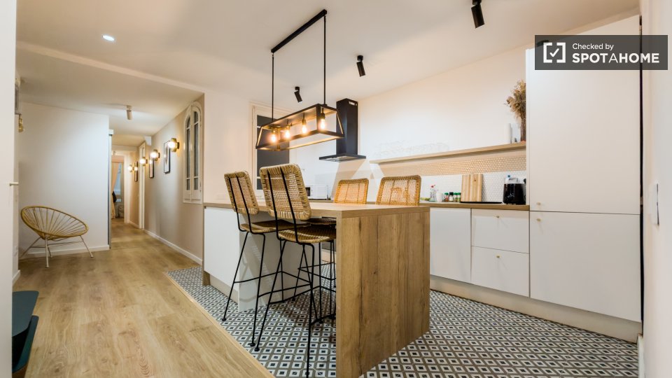 Double room Barcelona, 4 beds — photo 10