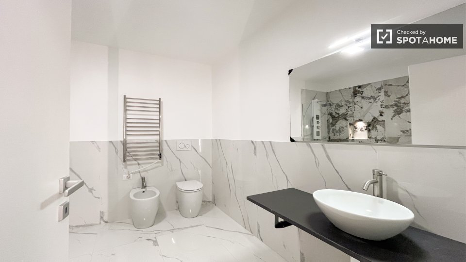Double room Milan, 2 beds, 70m² — photo 23
