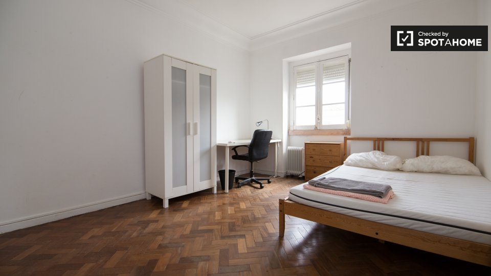 Double room Lisbon, 7 beds, 100m² — photo 2