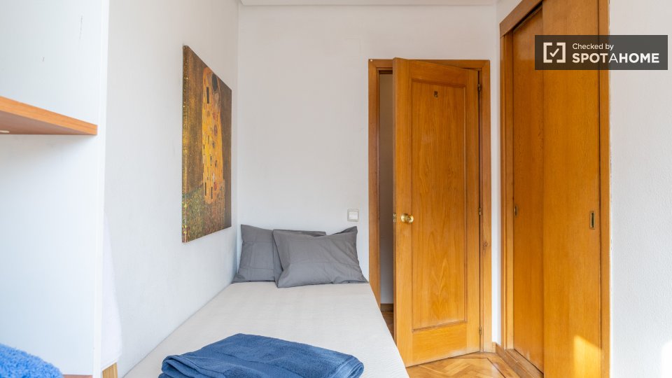 Apartment Madrid, 3 beds — photo 18