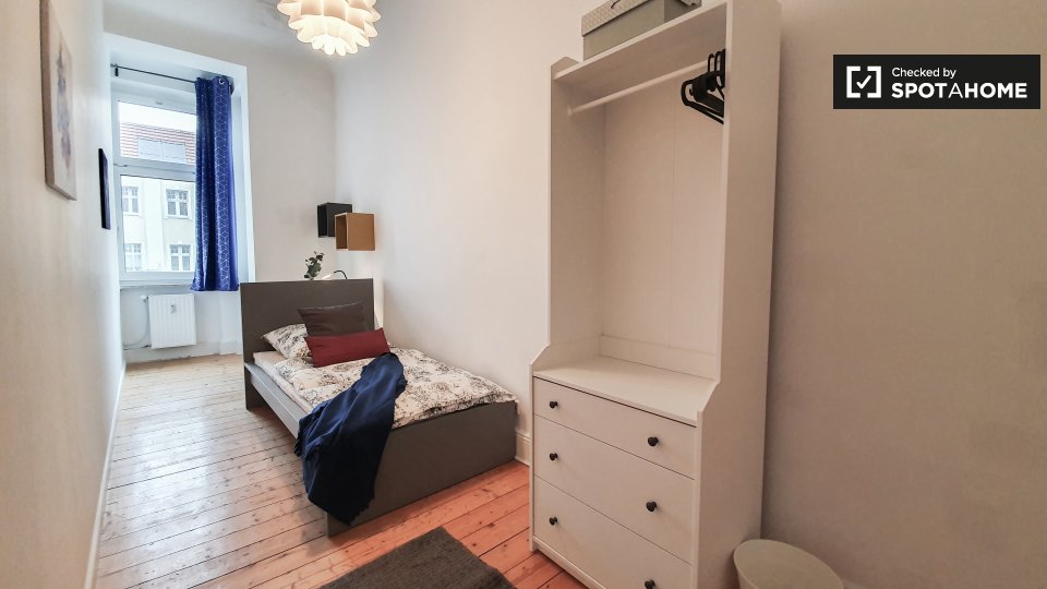 Double room Berlin, 5 beds — photo 2