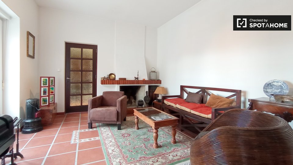 Apartment Lisbon, 1 bed, 100m² — photo 18