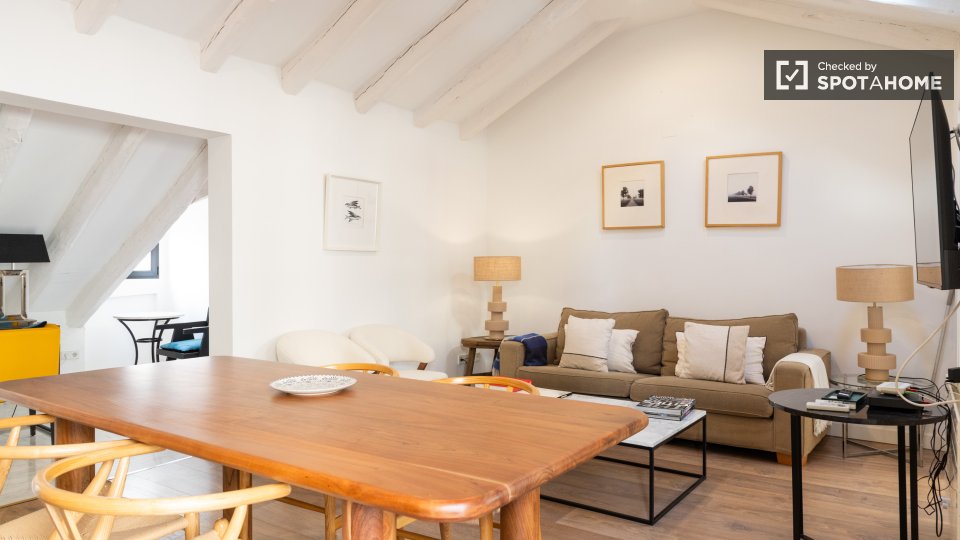 Apartment Madrid, 2 beds — photo 12