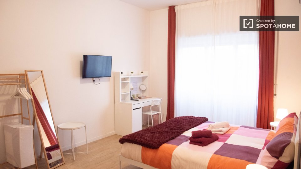 Double room Rome, 1 bed, 108m² — photo 22