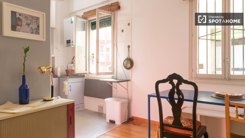 Double room Madrid, 2 beds — photo 5
